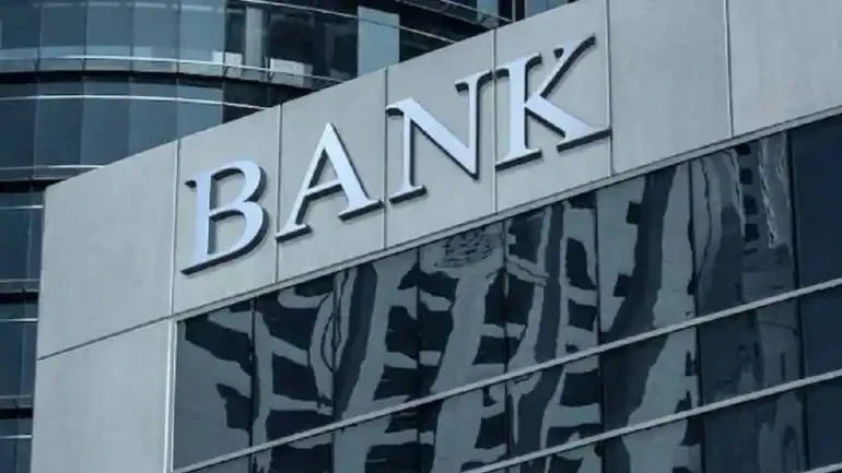 კომერციულმა ბანკებმა 1%-ით მეტი სესხი გასცეს