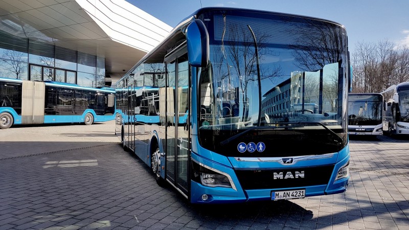 ახალი 18 მეტრიანი ავტობუსები 10 ძირითადად დერეფანზე გადანაწილდება - ვიქტორ წილოსანი