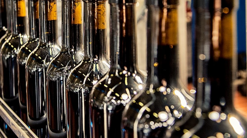 ვინ ფლობს საქართველოში ღვინის მწარმოებელ TOP 10 საწარმოს