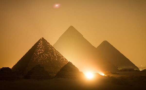 ნაღდი ფული აღარ მიიღება: ეგვიპტე ტურისტებისთვის ახალ წესებს აწესებს