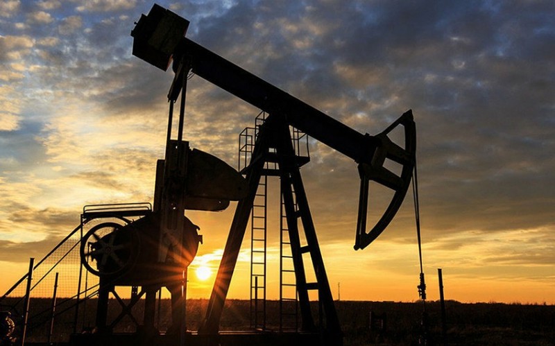 აშშ-ში ნავთობის მარაგი კვირაში 5,5 მილიონი ბარელით შემცირდა