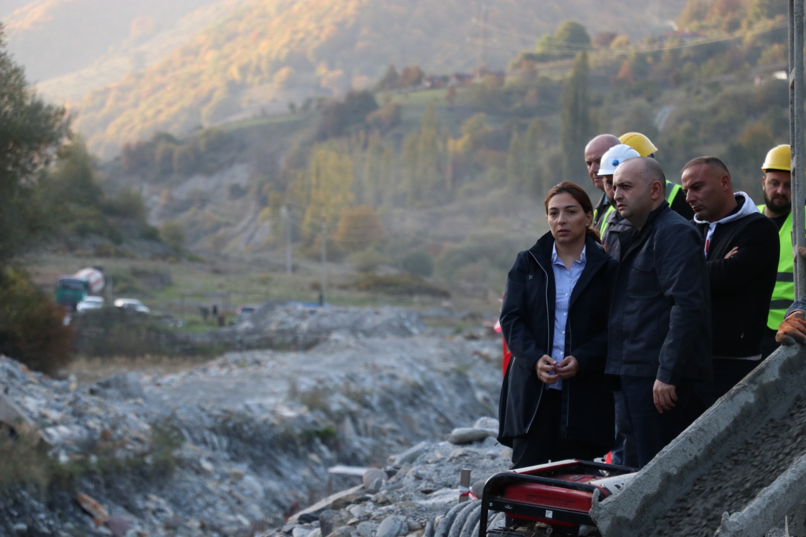 ნავთობისა და გაზის კორპორაცია „ჩრდილოეთ კავკასია-ამიერკავკასიის“ მაგისტრალურ გაზსადენზე მდინარე არაგვის ნაპირის გამაგრების სამუშაოებს აწარმოებს