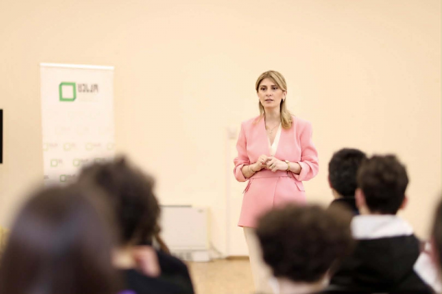 ნათია იოსელიანმა დუშეთში ახალგაზრდებთან საინფორმაციო შეხვედრა გამართა