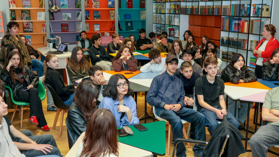 გარემოსდაცვითი განათლების ხელშეწყობის მიზნით თბილისის 146-ე საჯარო სკოლაში საინფორმაციო შეხვედრა გაიმართა