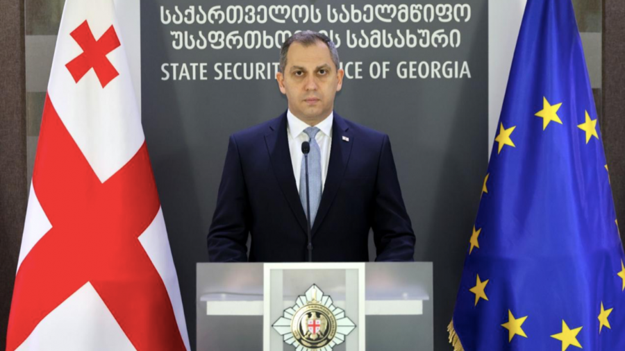 სუს-მა უცხო ქვეყნის ტერორისტულ ორგანიზაციაში გაერთიანებისა და ტერორისტულ საქმიანობაში დახმარების მუხლით მიმდინარე გამოძიების ფარგლებში 3 პირი დააკავა