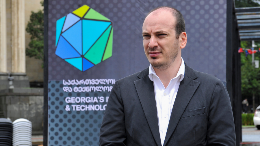 26 მაისის აღსანიშნავად, საქართველოს ინოვაციების და ტექნოლოგიების სააგენტოს სტენდი ქუთაისში მინი მოდელია იმისა, თუ რა დახვდება ქუთაისის მოსახლეობას უკვე ტექნოლოგიურ ჰაბში - ავთანდილ კასრაძე GITA -ს ტექნოლოგიურ პავილიონს ესტუმრა