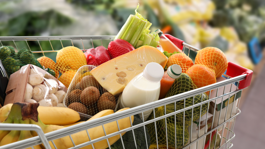 Supermarket chains introduce 'social baskets', allowing essential products to be purchased at discounted prices