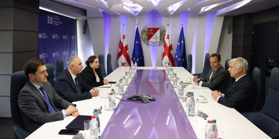 ფინანსთა მინისტრი ლაშა ხუციშვილი საინვესტიციო ბანკ „Cygnum Capital"-ის გენერალურ და მმართველ დირექტორებს შეხვდა