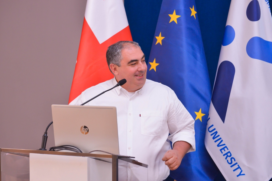 ქართული საბანკო სისტემა ძალიან კარგად იყენებს ე.წ. მასშტაბის ეფექტს - დავით რუსია