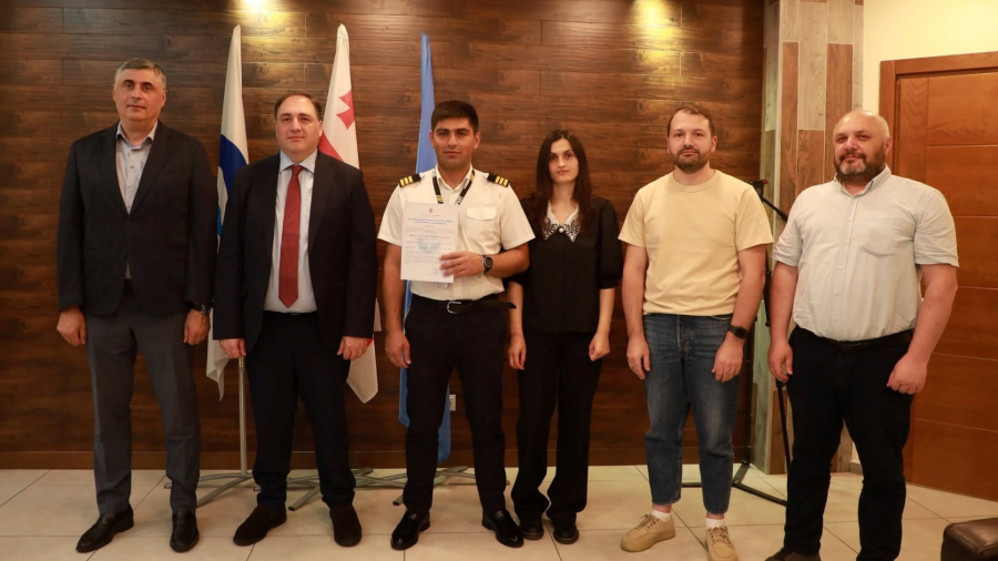 სამოქალაქო ავიაციის სააგენტომ ზემსუბუქი საჰაერო ხომალდის პილოტების ინსტრუქტორთა სასწავლო დაწესებულების პირველი სერტიფიკატი გასცა