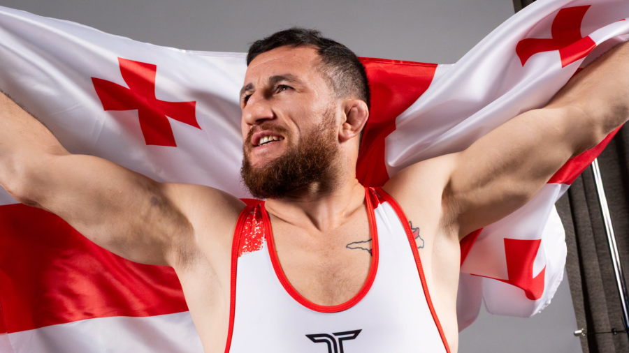 Merab Dvalishvili defeats Henry Cejudo at Real American Freestyle event in Tbilisi