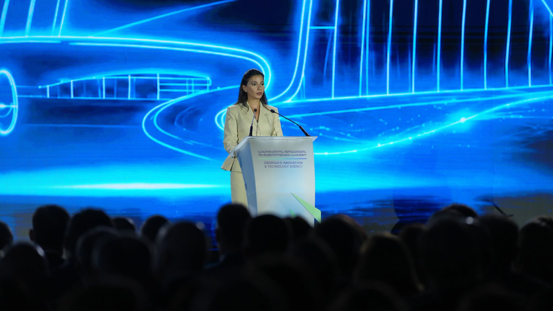 მოხარული ვარ, რომ დღეს ერთად ვხსნით ქუთაისის ტექნოლოგიურ ჰაბს - სივრცეს, რომელიც ცოდნას, ინოვაციასა და მეწარმეობას ეკონომიკურ შესაძლებლობად გარდაქმნის l მარიამ ქვრივიშვილი