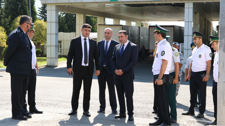 საბაჟო დეპარატამენტის ხელმძღვანელმა პირებმა აზერბაიჯანის რესპუბლიკის საბაჟო ადმინისტრაციის წარმომადგენლებთან სამუშაო შეხვედრები გამართეს