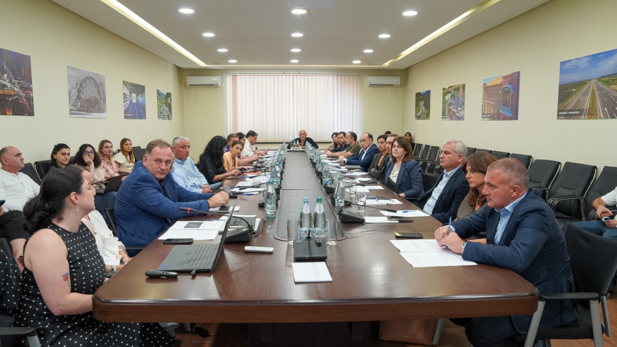 ინფრასტრუქტურის სამინისტროში ბათუმის, ჭიათურის, ახმეტის, ყვარლის მუნიციპალიტეტებში და თბილისში განსახორციელებელი პროექტების არქიტექტურული კონცეფციები განიხილეს