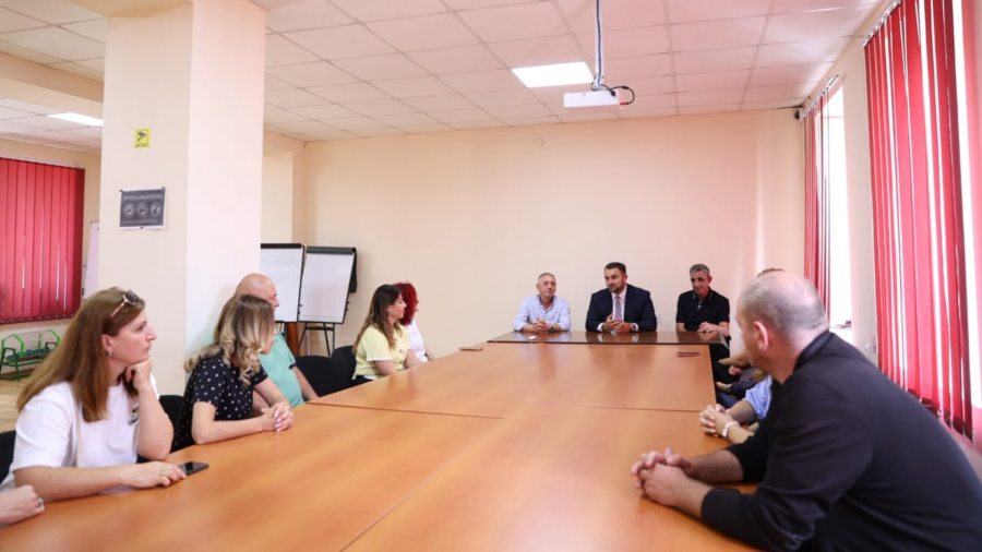 ცესკოს თავმჯდომარემ ქვემო ქართლის საოლქო საარჩევნო კომისიებთან სამუშაო შეხვედრა გამართა