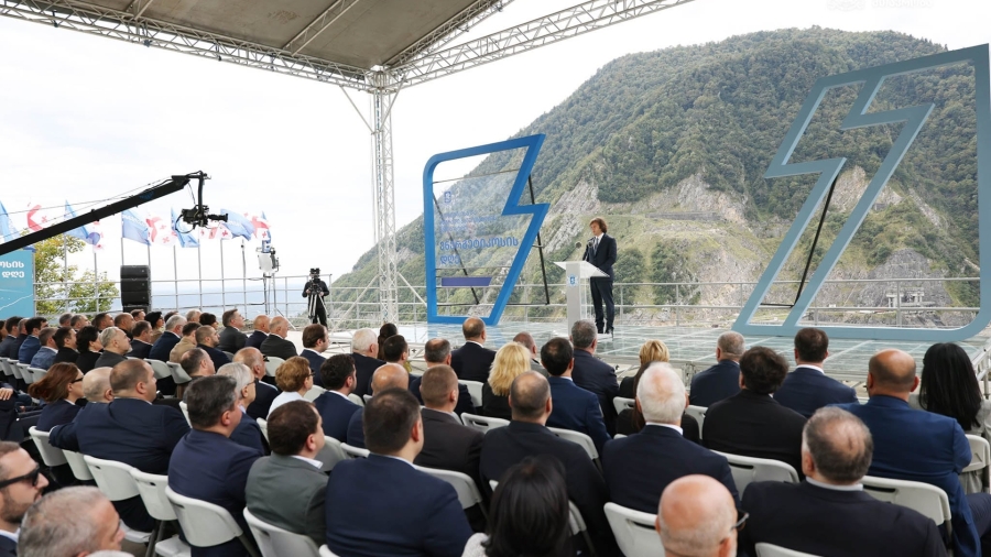 ჩვენ გვაქვს ძალიან ამბიციური გეგმა, რომლის თანახმად, 2,5-ჯერ უნდა გაიზარდოს გენერაცია საქართველოში 2036 წლამდე, მისი განხორციელება არის სავსებით რეალური და ამისათვის მთლიანად ჩვენი გუნდი ძალისხმევას არ დააკლებს | ირაკლი კობახიძე