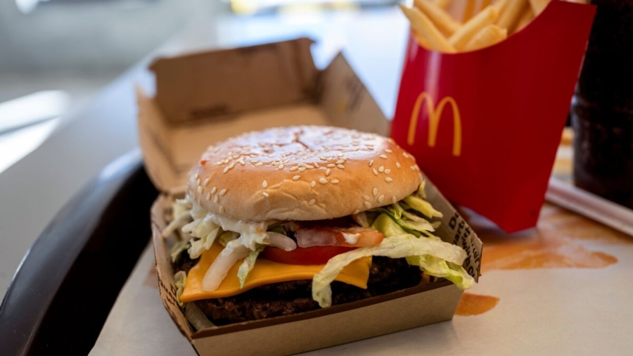 McDonald’s განმეორებითი ვიზიტების წასახალისებლად ლოიალობის მრავალდონიან პროგრამას შექმნის