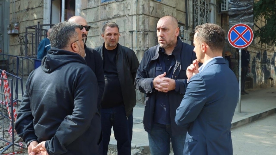 ზურაბ აბაშიძე რუსთაველის გამზირის და ალექსანდრე ჭავჭავაძის ქუჩის სარეაბილიტაციო სამუშაოებს გაეცნო