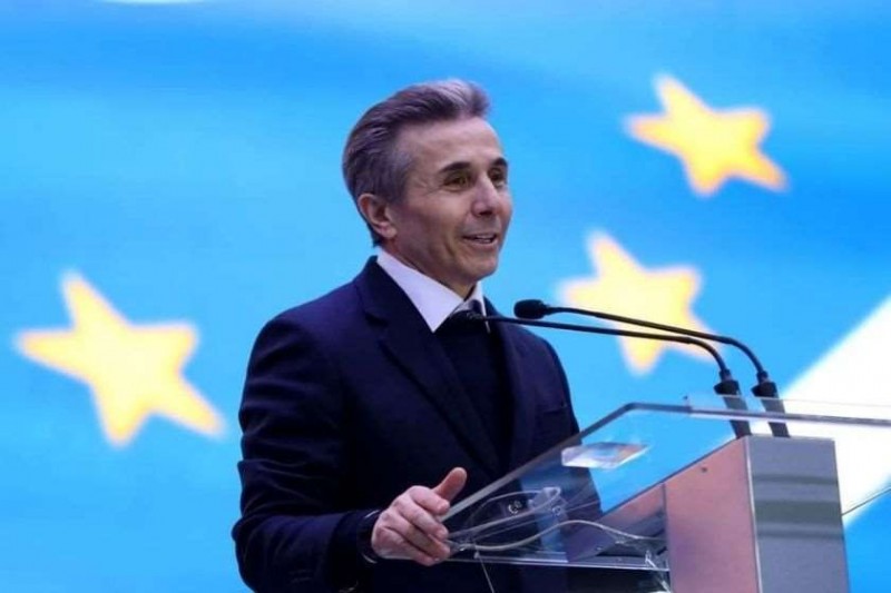 ერთი რამ იცოდეთ, „ქართული ოცნების“ გუნდი არ დააკლებს მცდელობას, საქართველომ მიიღოს საუკეთესო შედეგები ყველა მიმართულებით, კიდევ ერთხელ ძალიან დიდი მადლობა ჩვენს ამომრჩეველს, გილოცავთ და არ გაგიმტყუნებთ - ბიძინა ივანიშვილი