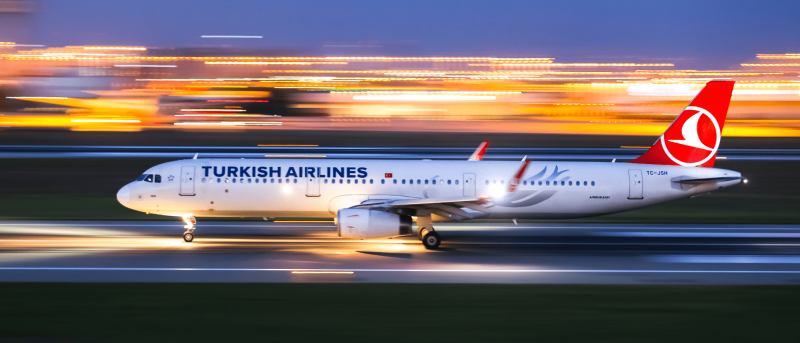 Turkish Airlines-მა 3 საათით ყველა ფრენა შეაჩერა